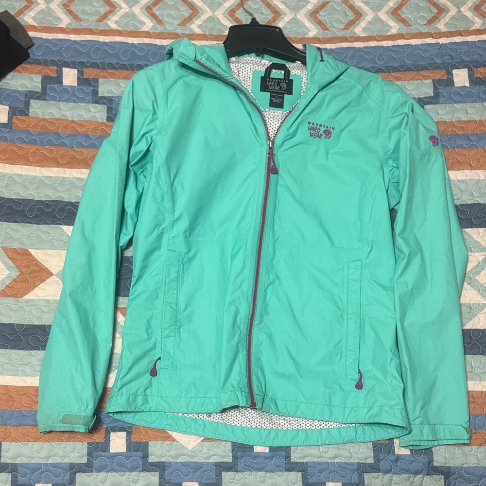 Mountain Hardwear Teal/ Aqua Hooded Rain Jacket with Purple Accents